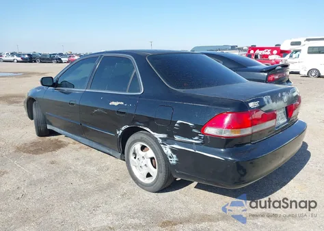 2002 Honda Accord 2.3 Ex/2.3 Se из США, поврежденный, VIN 1HGCG66802A106598